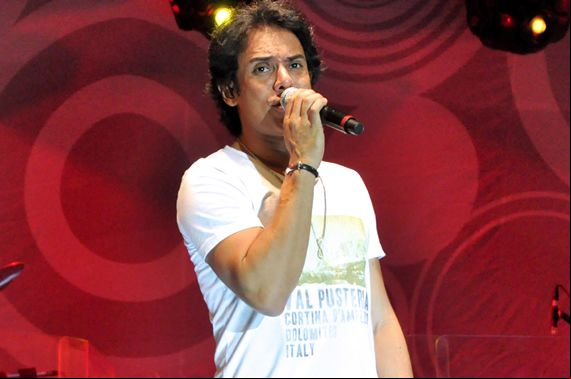 Show Guilherme e Santiago no aniversário de Juruaia-MG